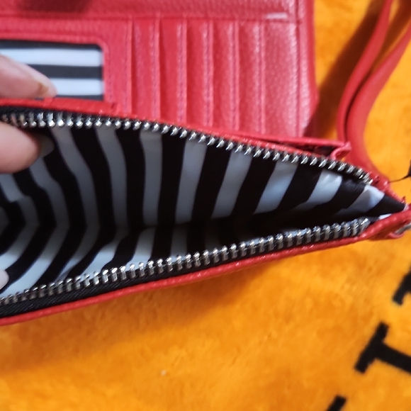 Marc Tetro Red Dog Wallet - Picture 6 of 8